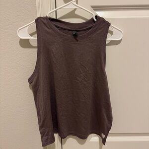 Vuori energy top tank top size M